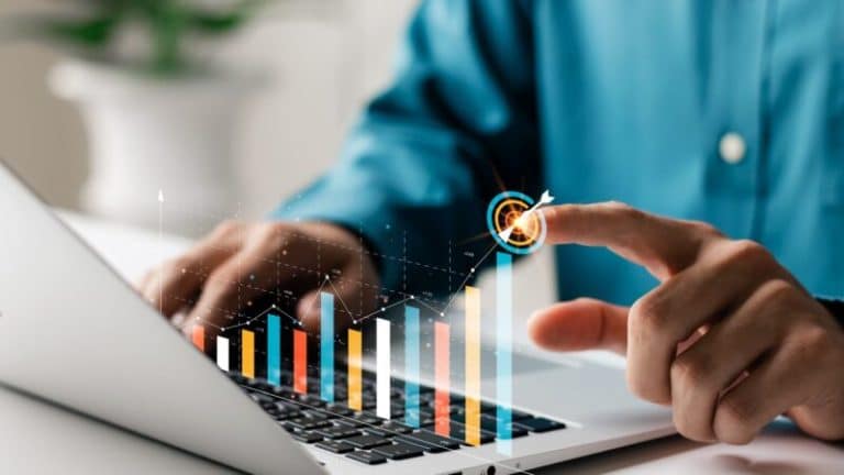https://www.lbmc.com/wp-content/uploads/2018/03/financial-metrics-physician-iStock-1418476287-e1703868981330.jpg